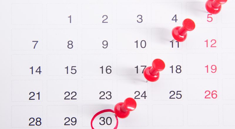 Datas, como feriados, marcadas no calendário
